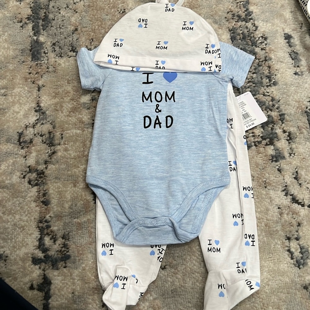 NWT Onesie 3 Piece Set (6M)